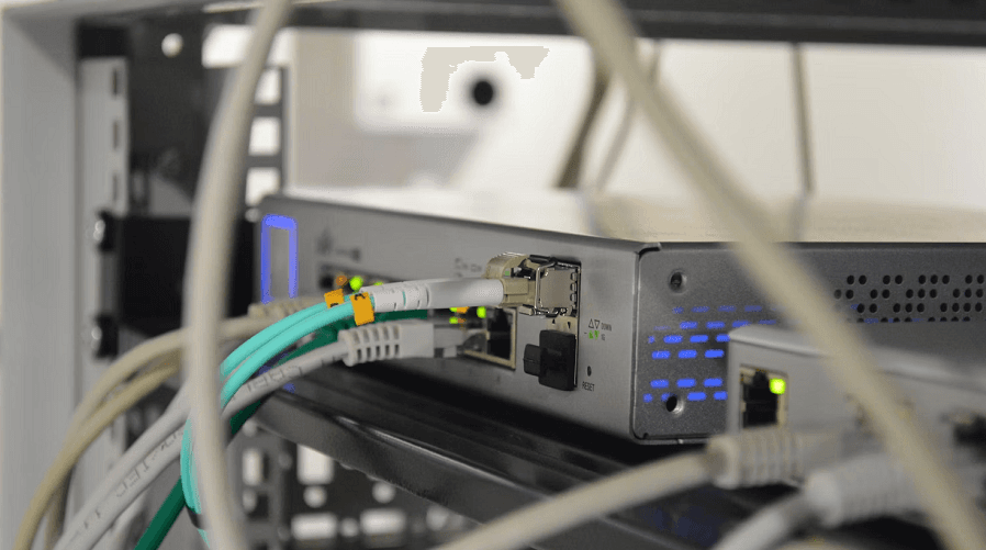 Nexthop AI datacenter networking switches