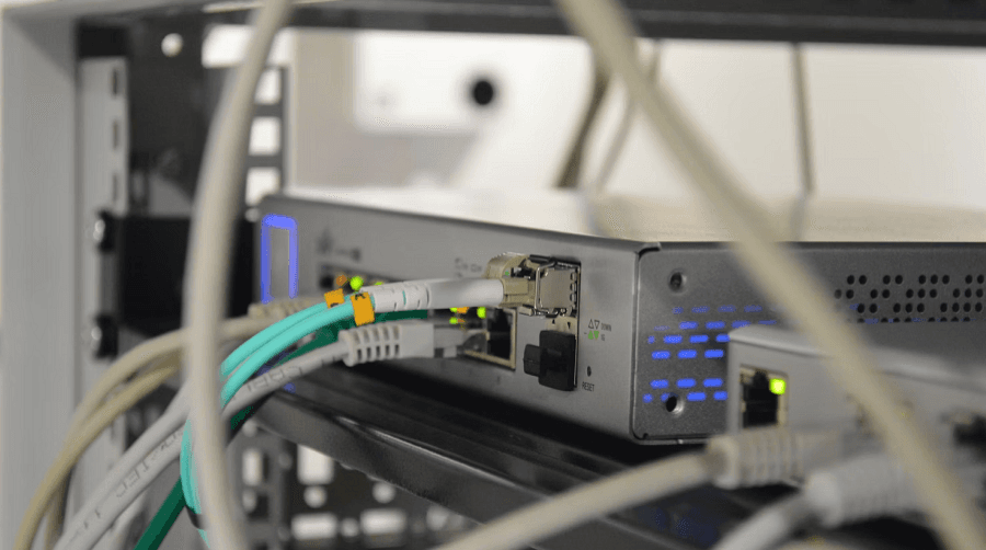 Nexthop AI datacenter networking switches