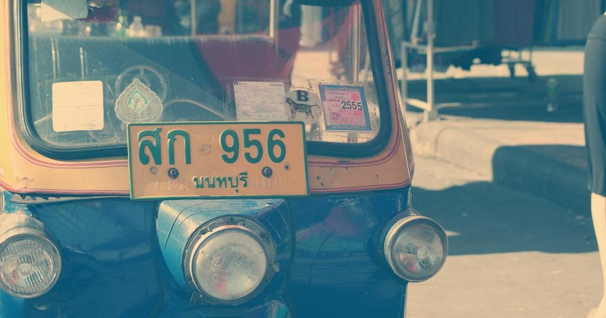 Google Gemini 3.1 Ultra 로고와 모델 아키텍처 다이어그램