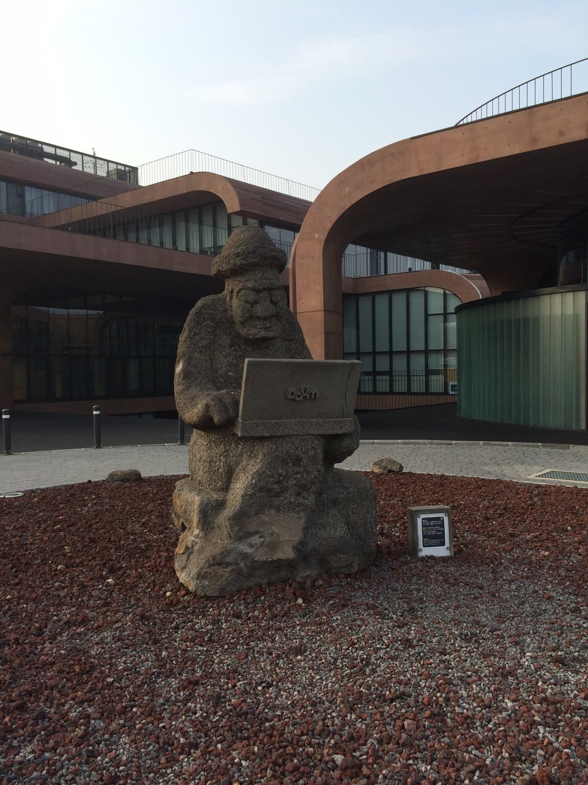 업스테이지의 다음 인수 — 한국 LLM 회사가 검색 포털을 손에 쥐었다