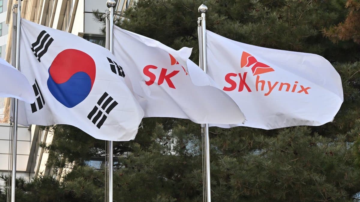SK하이닉스, 오늘 나스닥 데뷔…$28B 사상 최대 해외 IPO에 1년새 700% 랠리