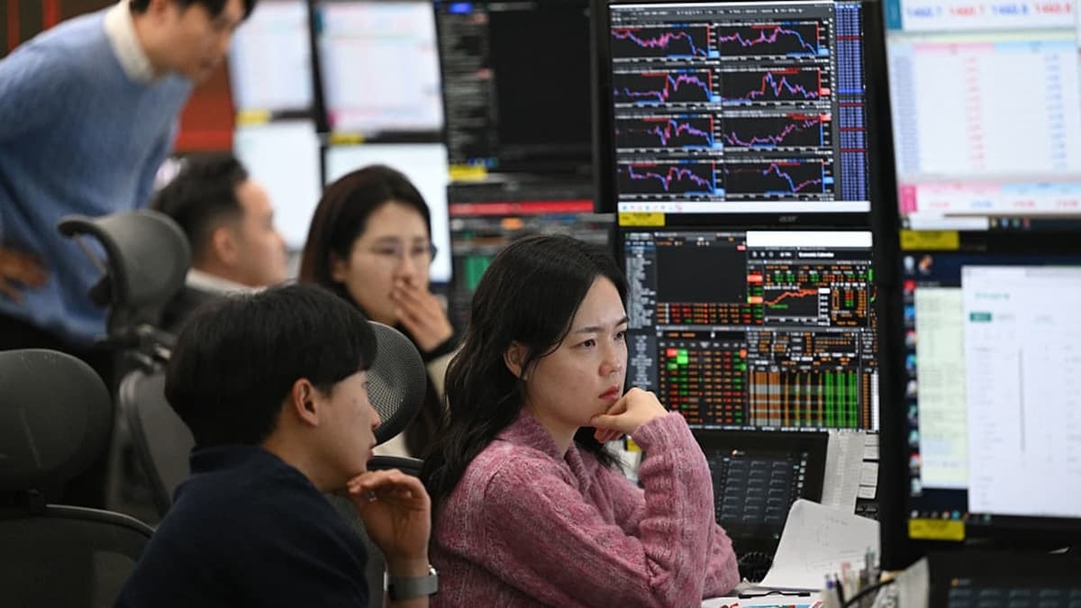 Korea's Kospi posts its largest single-day gain on record on July 31, with SK hynix closing limit-up