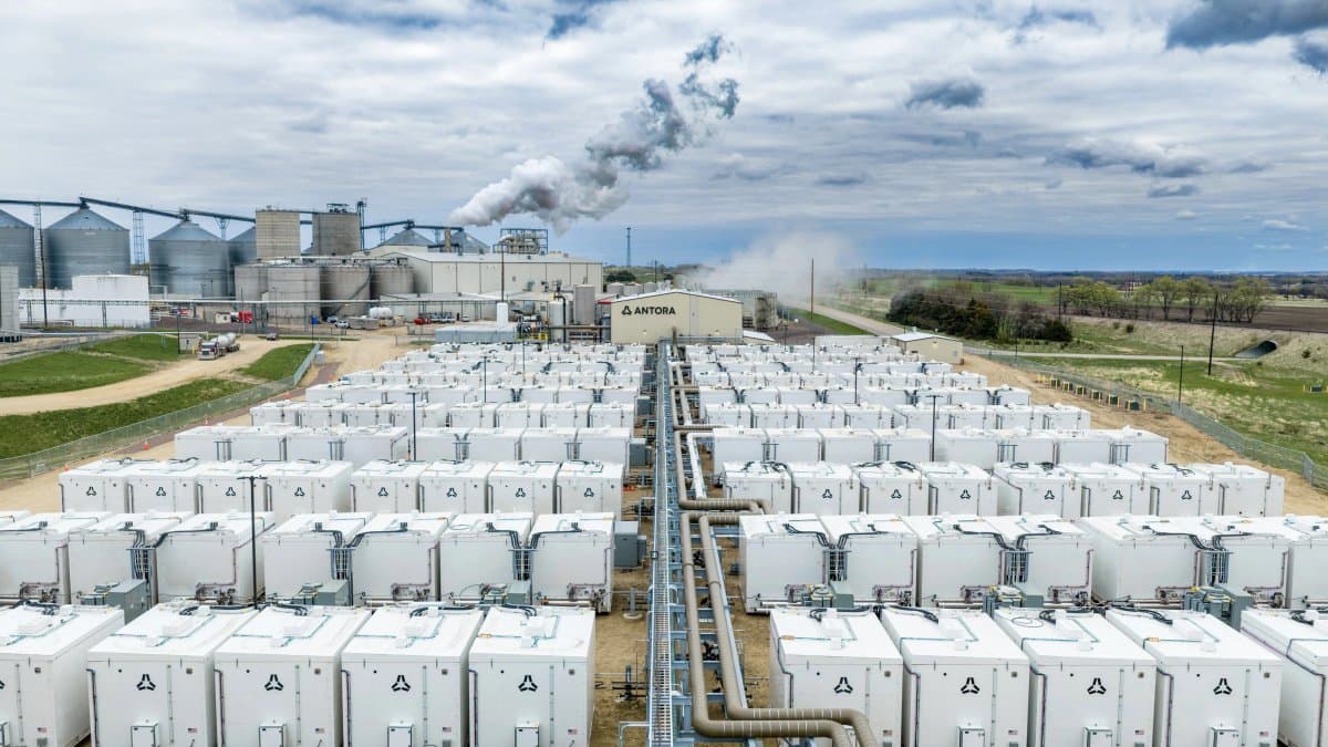 A Startup That Heats Carbon Bricks to 2,400°C Just Raised $550 Million to Feed AI Data Centers